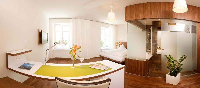 Superior Double or Twin Room image 2