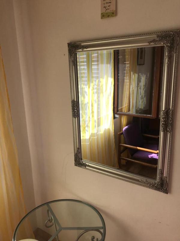 Studio Apartment image 2