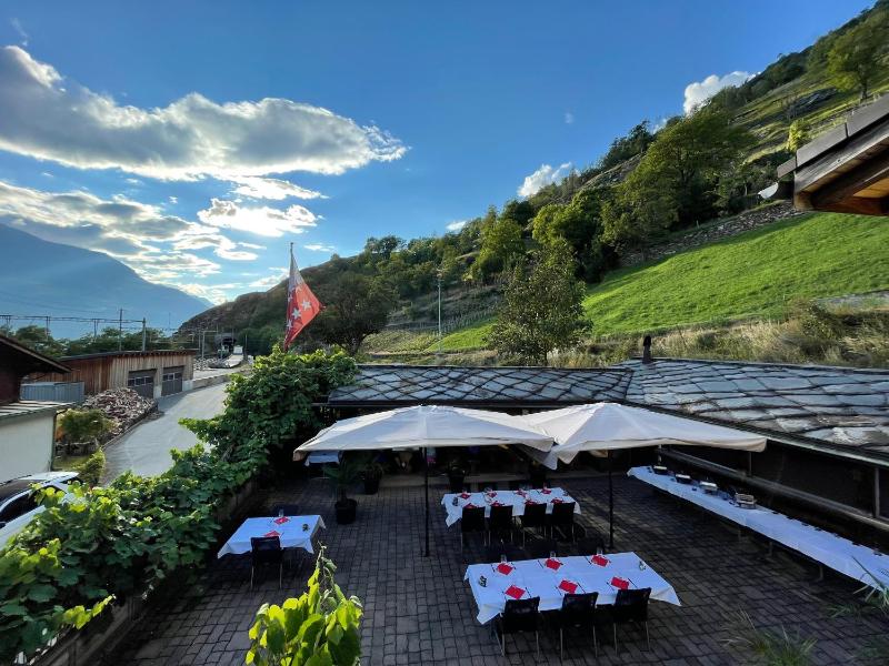 Double or Twin Room with Balcony and Mountain View image 2