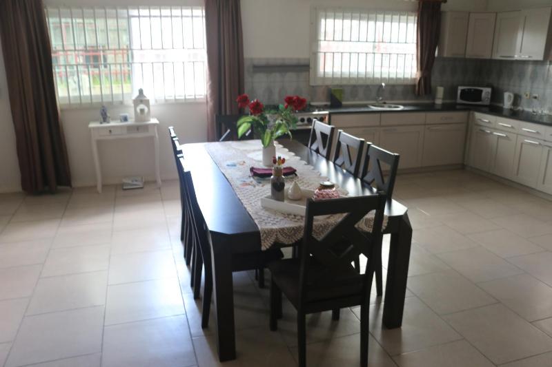 Dubbel woonhuis Selderiestraat Paramaribo - image 15