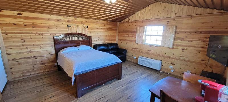 One-Bedroom Suite image 3