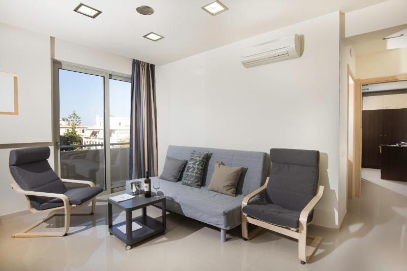 Rhodes Central Suite - image 4