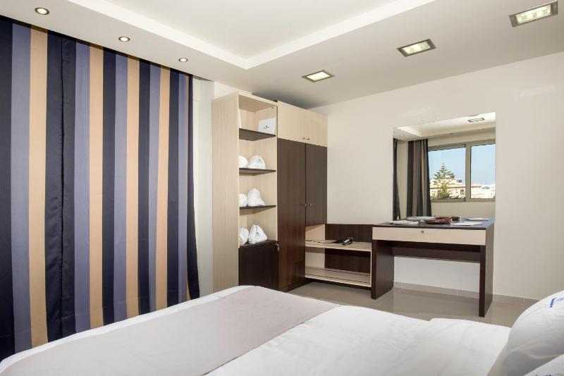 Rhodes Central Suite - image 3
