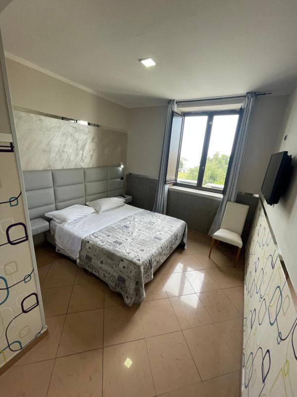 Single Room image 1