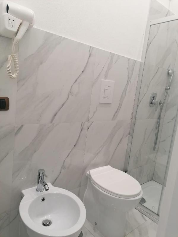 Double Room with Private Bathroom image 2