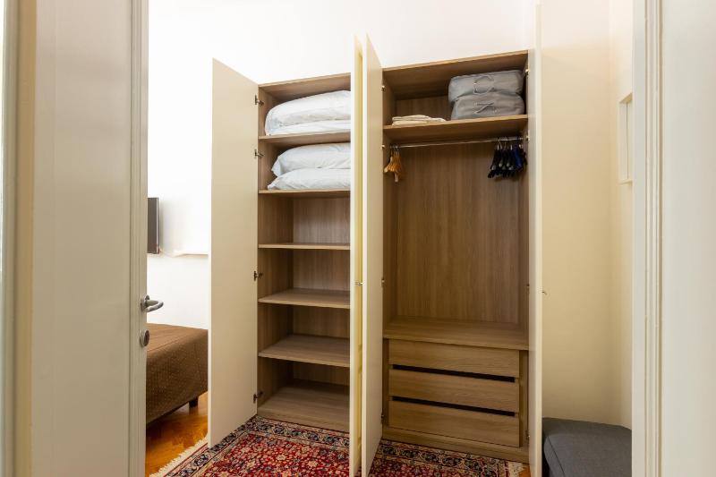 Deluxe Apartment image 3