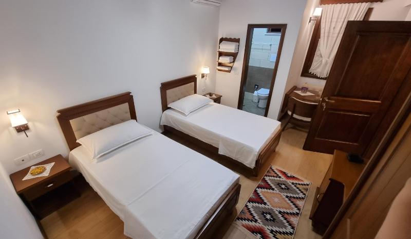 Master Hotel - image 14