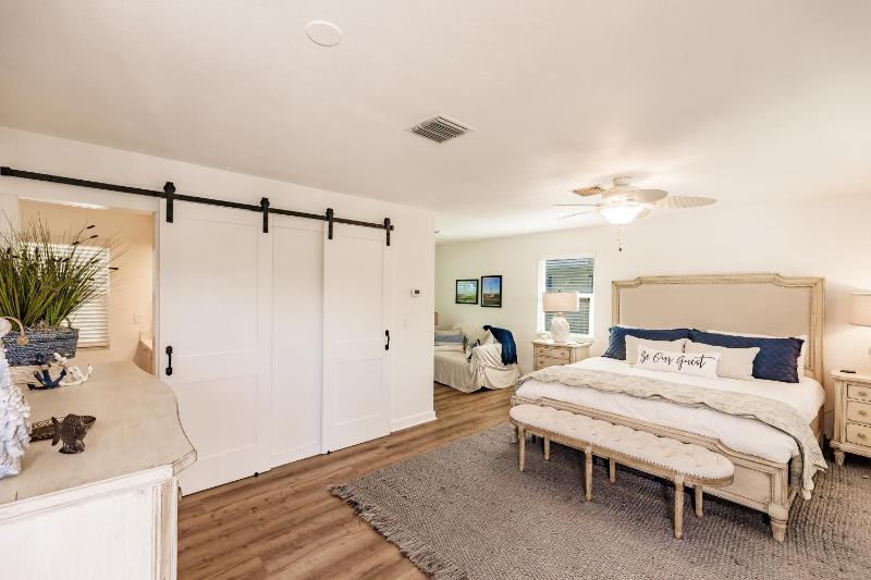 Siesta Key Island Rentals - image 10