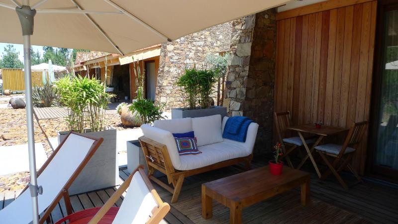 Double Room with Garden View image 4