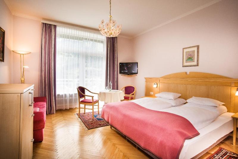 Panorama Room with Balcony image 1