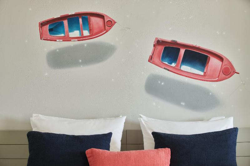 Suite (2-4 Adults) image 1