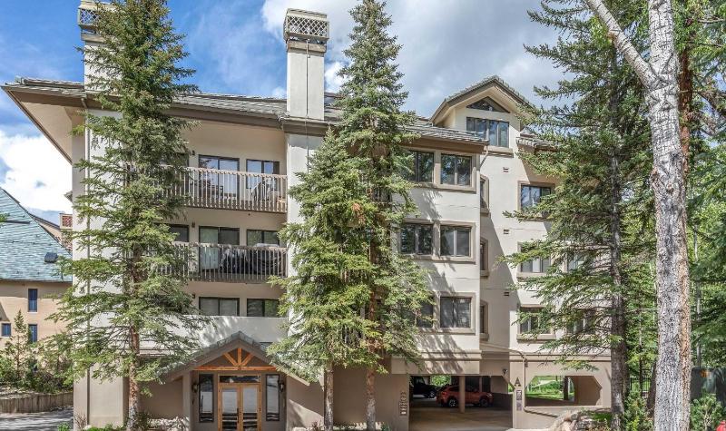 Townsend Place A107 Condo - image 6