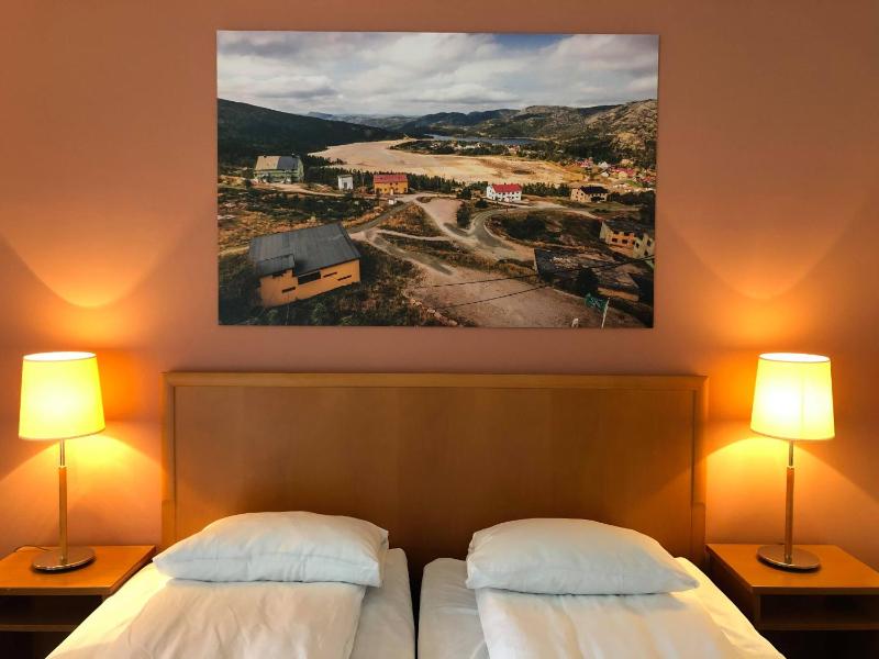 Standard Double Room image 2