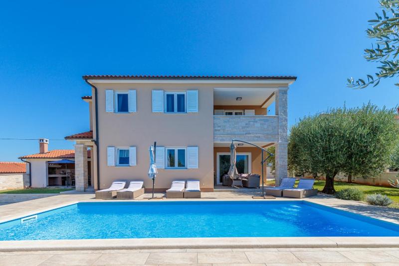 Villa with Private Pool image 1