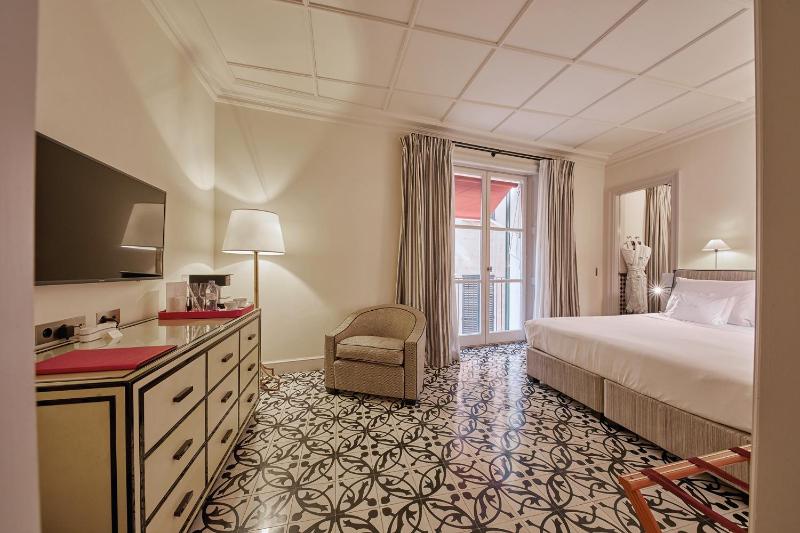 Superior Room image 1