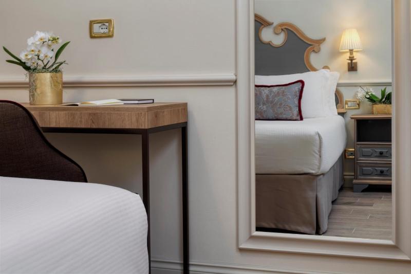 Classic Double or Twin Room - Annex image 3