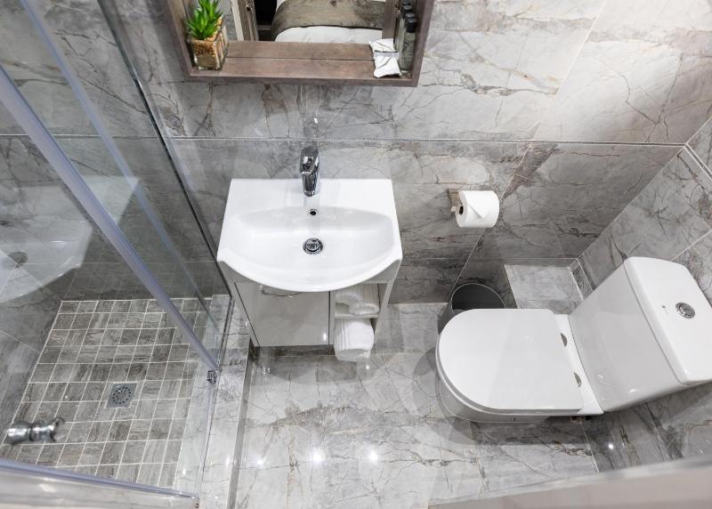 Luxe Suites Boutique Hotel - image 4