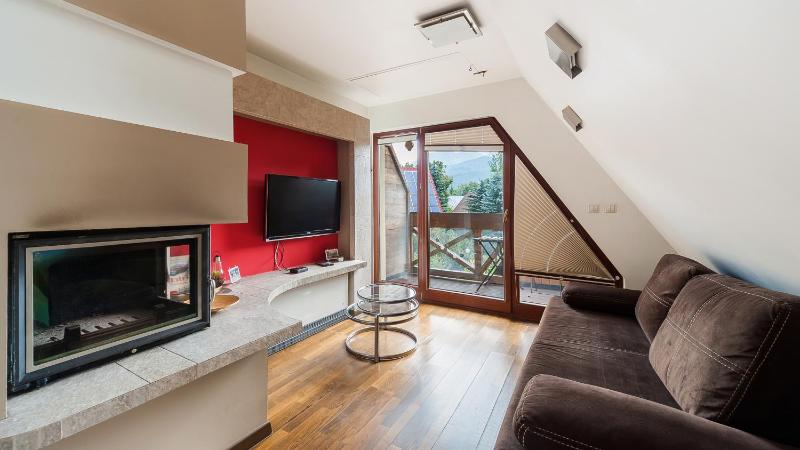 One-Bedroom Apartment image 1