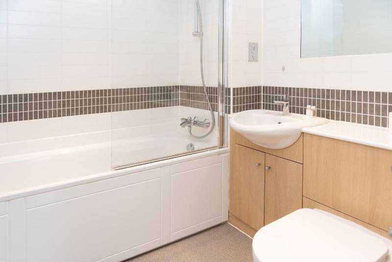 One-Bedroom Apartment image 1