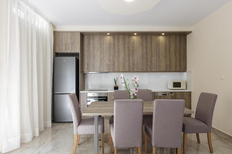 Family Friendly Basilicata Attali villa Private PoolChildren area - image 11