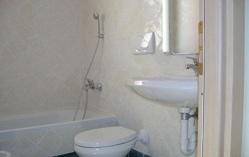 One-Bedroom Apartment (2 Adults) image 1