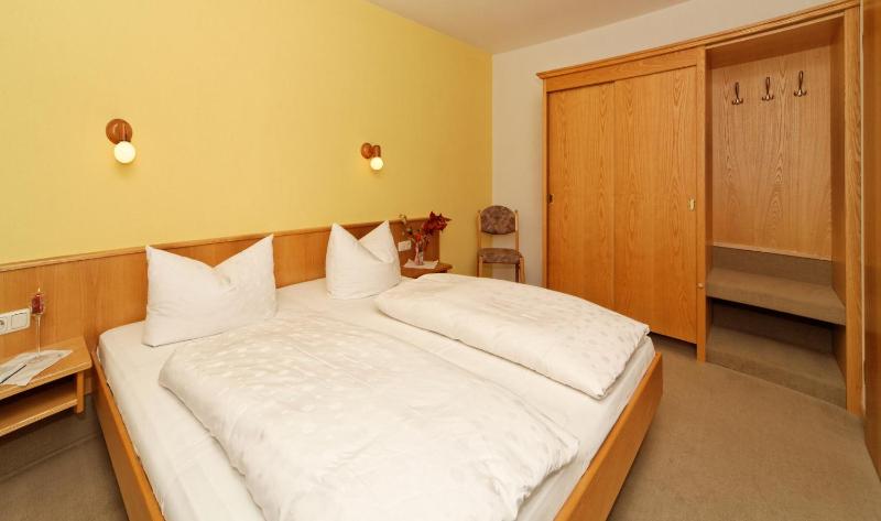 Two-Bedroom Apartment with Balcony image 3