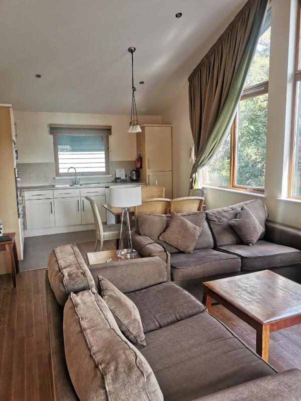 Lodge image 3