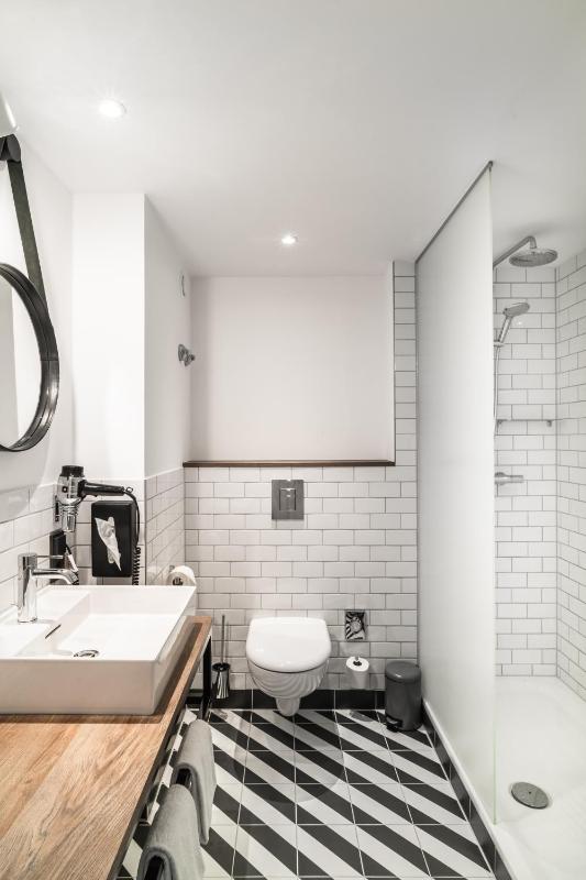 Studio Apartment image 3