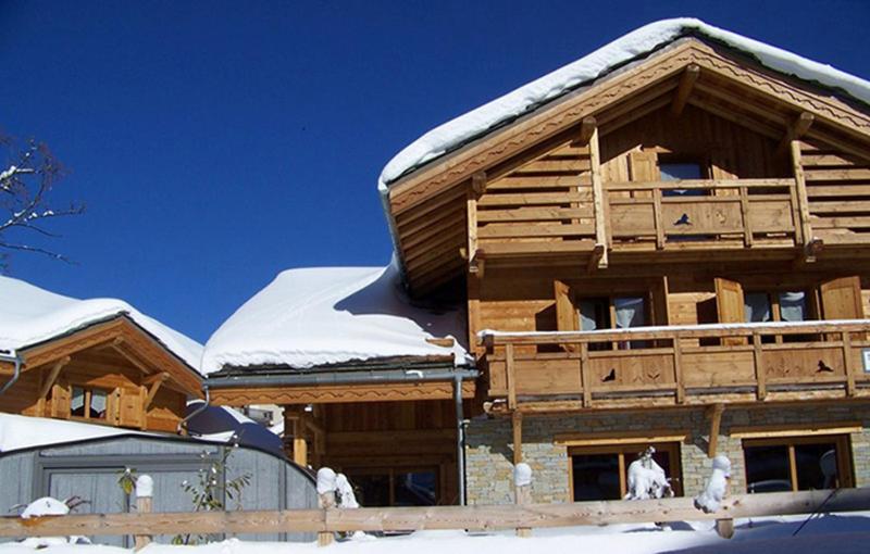 Odalys Chalet Le Loup Lodge - image 12