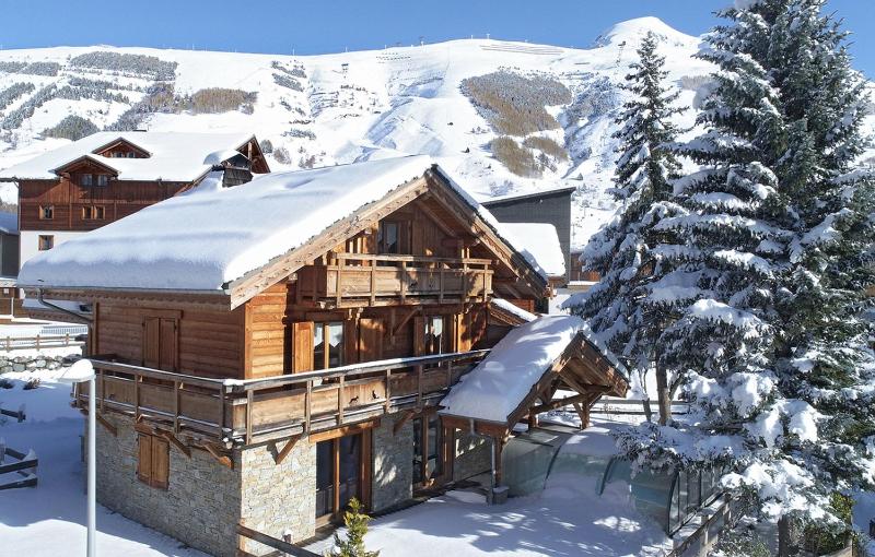 Odalys Chalet Le Renard Lodge Images