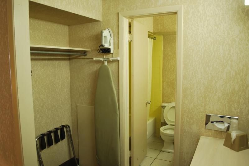 Standard Double Room image 2