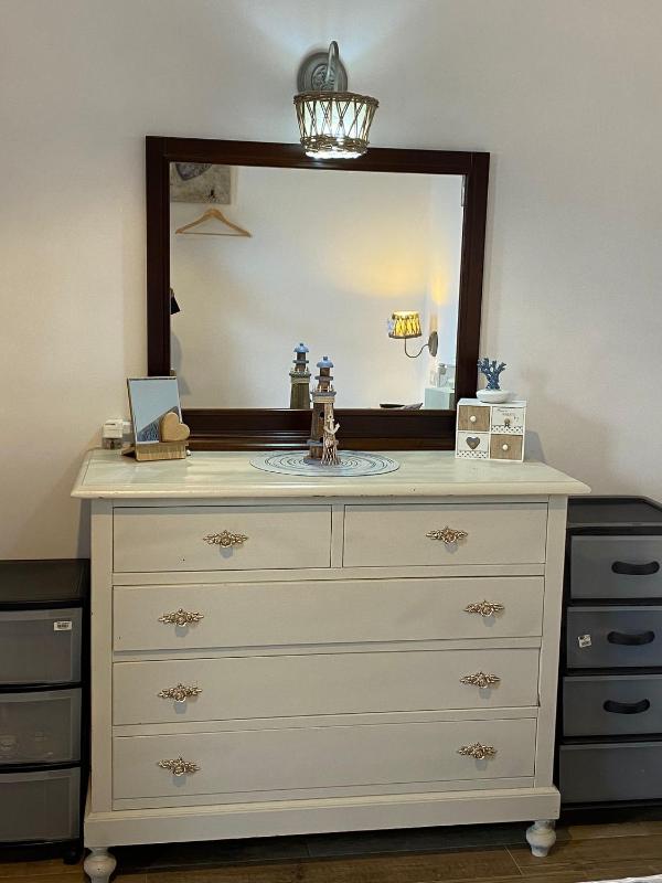 One-Bedroom Apartment image 1