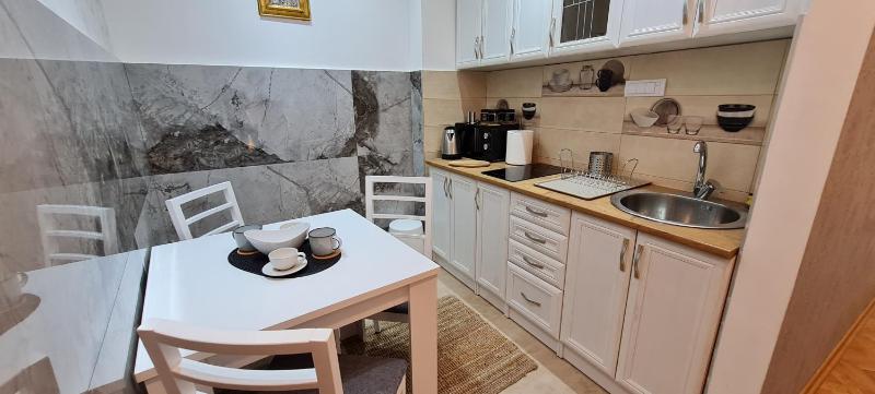OLIVERA APARTMENT - image 9