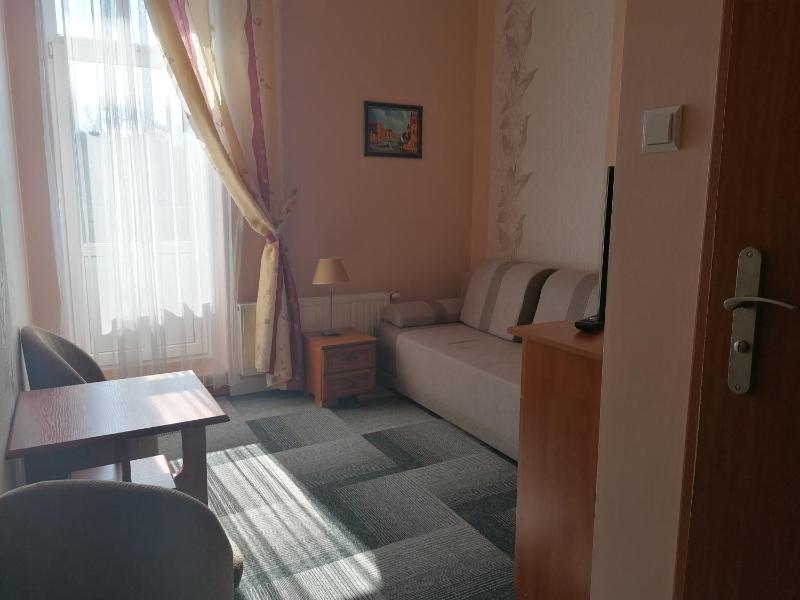 Single Room image 1