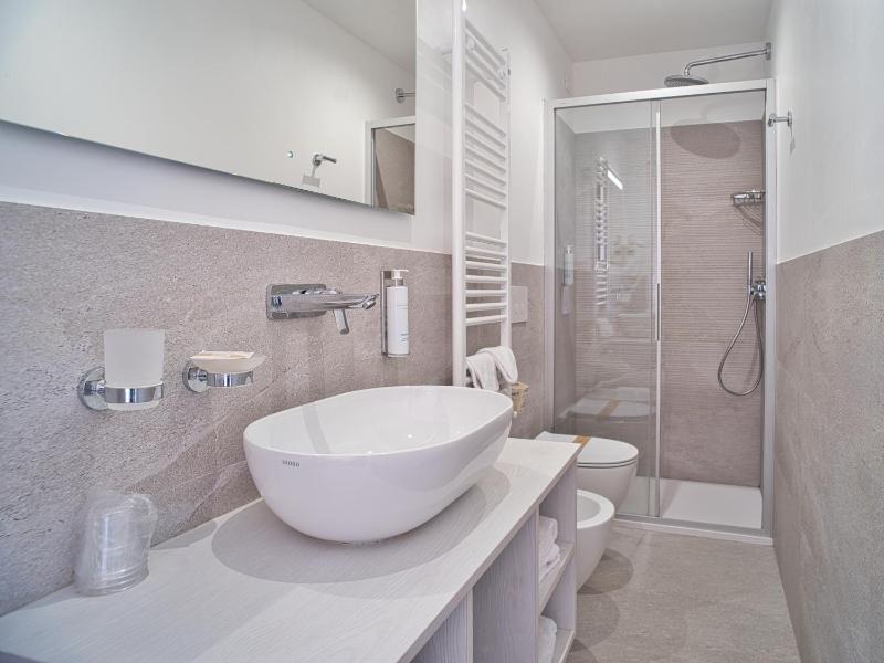 Hotel Medusa - image 32