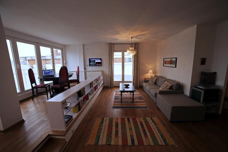 Superior Penthouse Apartment image 3