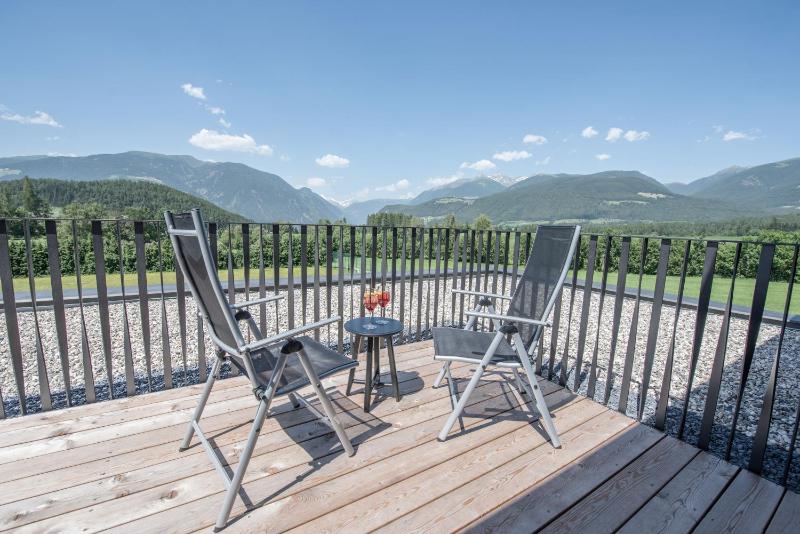 Double or Twin Room with View image 2