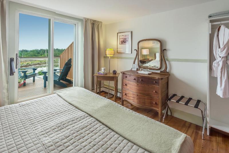 Double Room with Private External Bathroom image 3
