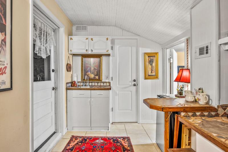 Superior Suite image 2