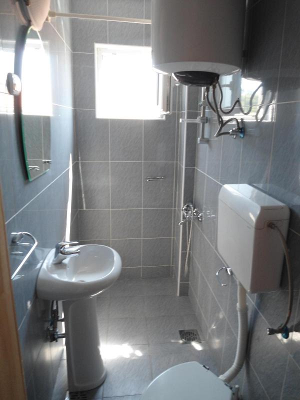 One-Bedroom Apartment (2 Adults + 1 Child) image 2
