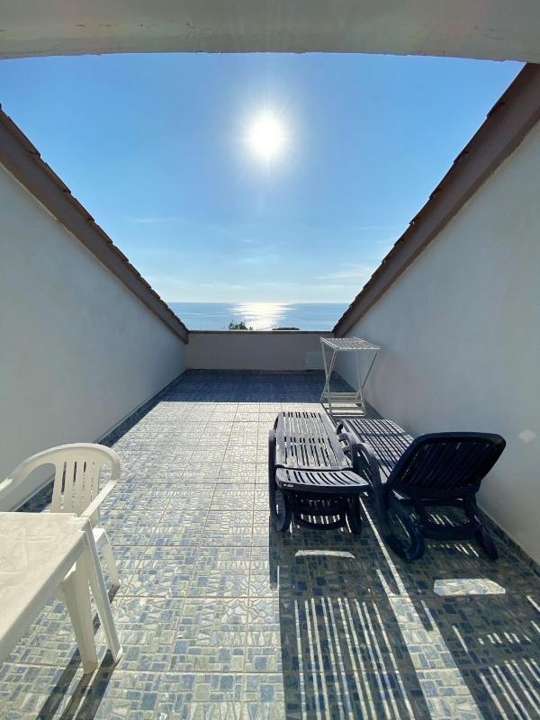 Standard Room with Sea View image 2