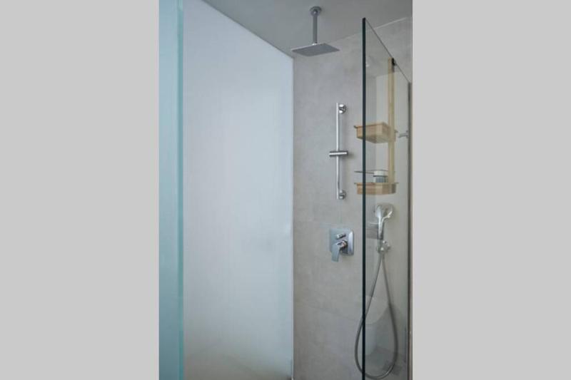 Ilisia Park Contemporary 2BD Condo - image 9