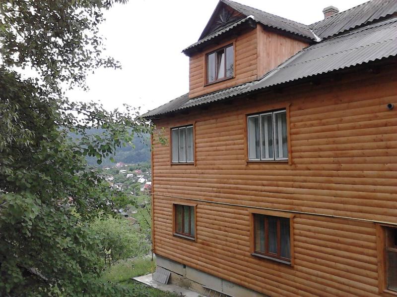 Gutsulochka Apartment - image 13