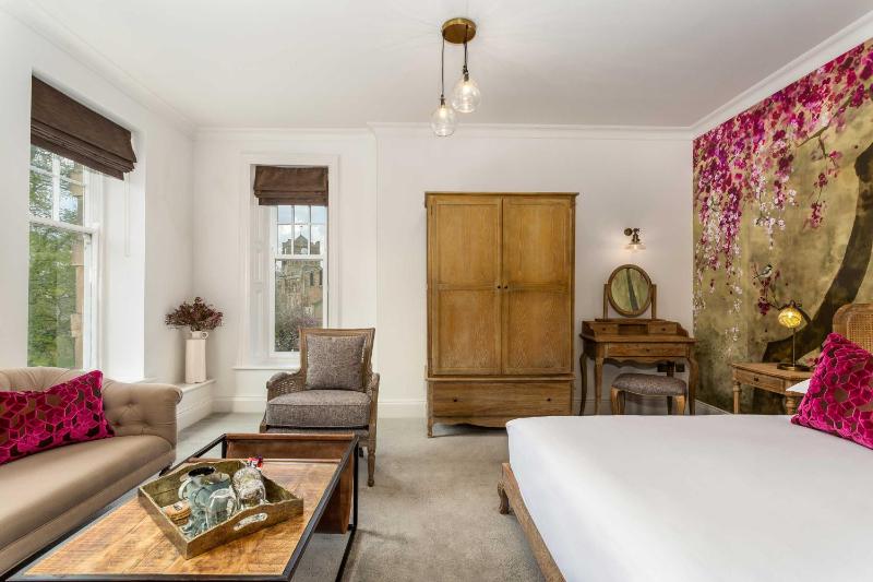 Superior Double Room image 2