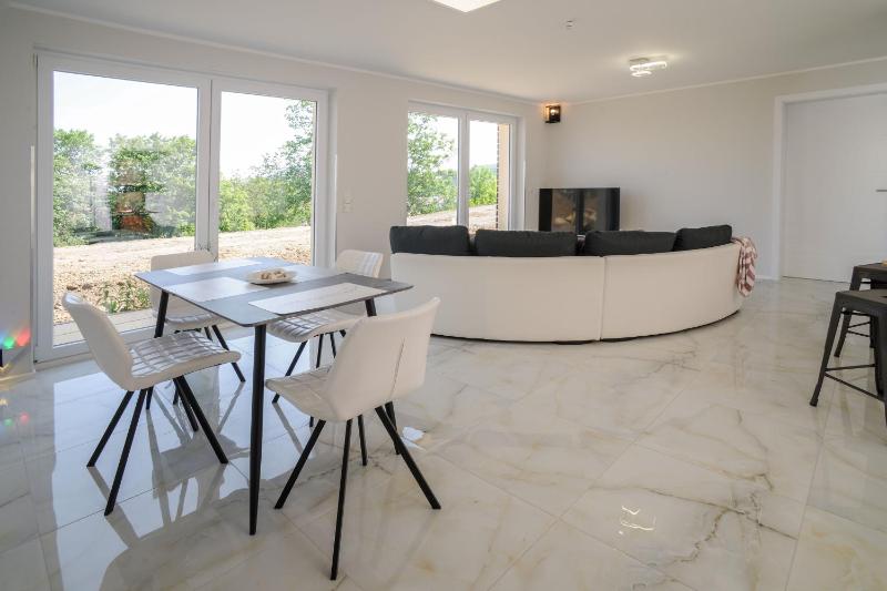 Designlofts Über der Stadt - Sennhütte 15 - image 4