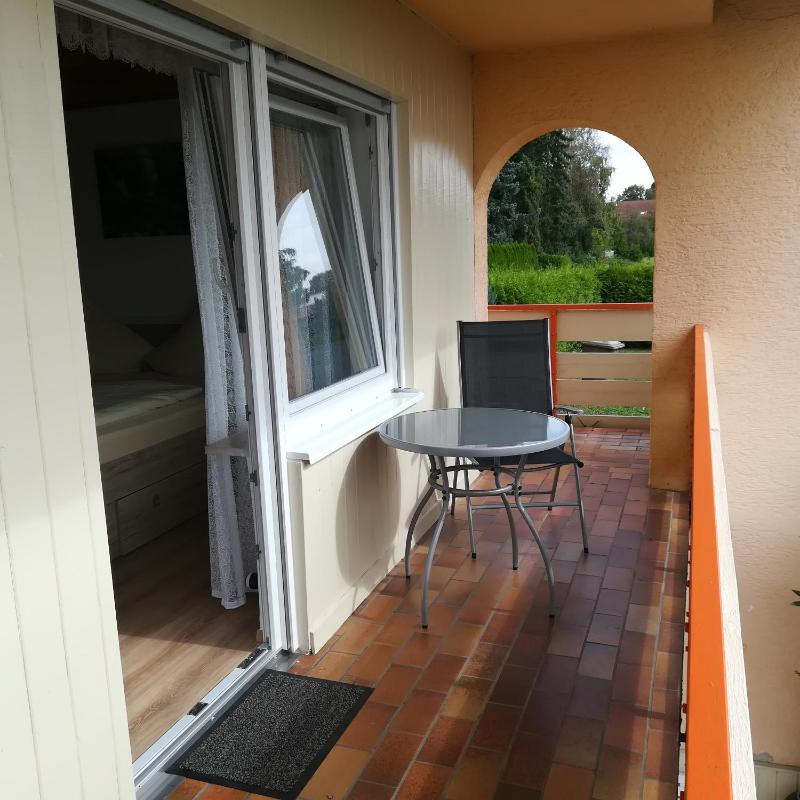 Deluxe Double Room with Balcony image 4