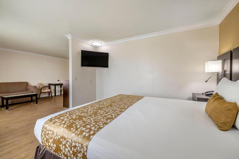 King Suite image 3