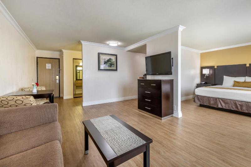 King Suite image 2