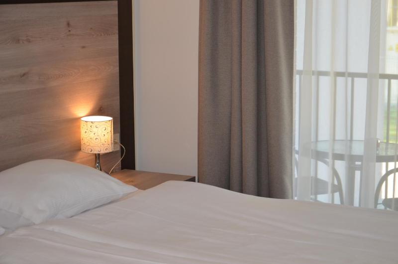 Economy Double or Twin Room image 4