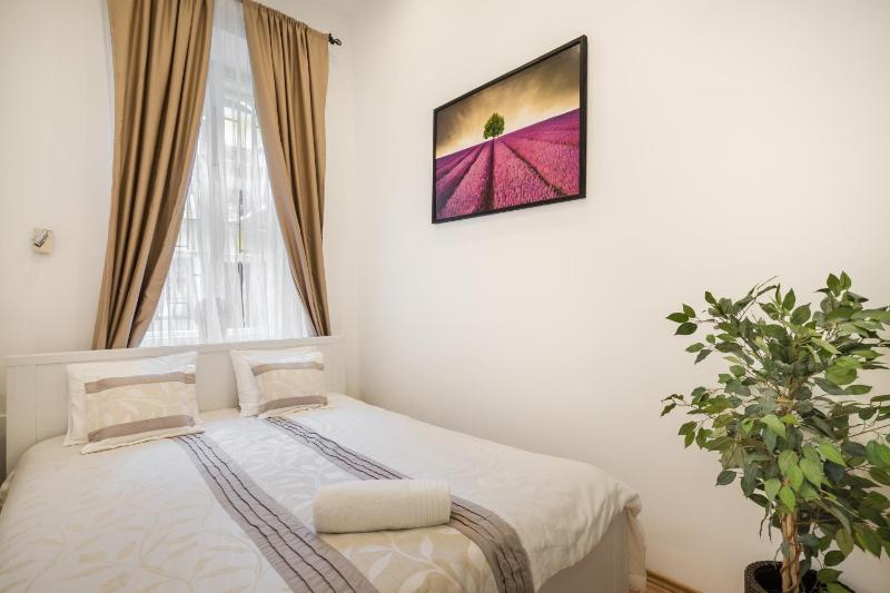 Real Apartments Vadász - image 5